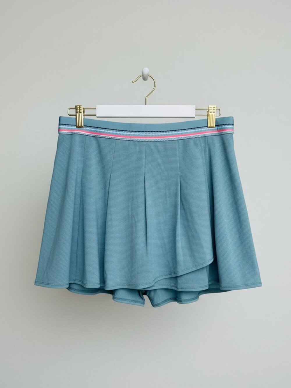Lucky in Love Athletic Skort Size Large